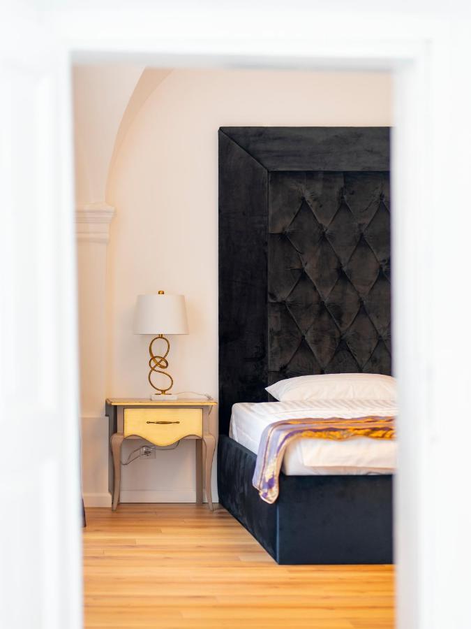 Sia Boutique Aparthotel Sibiu Exterior photo