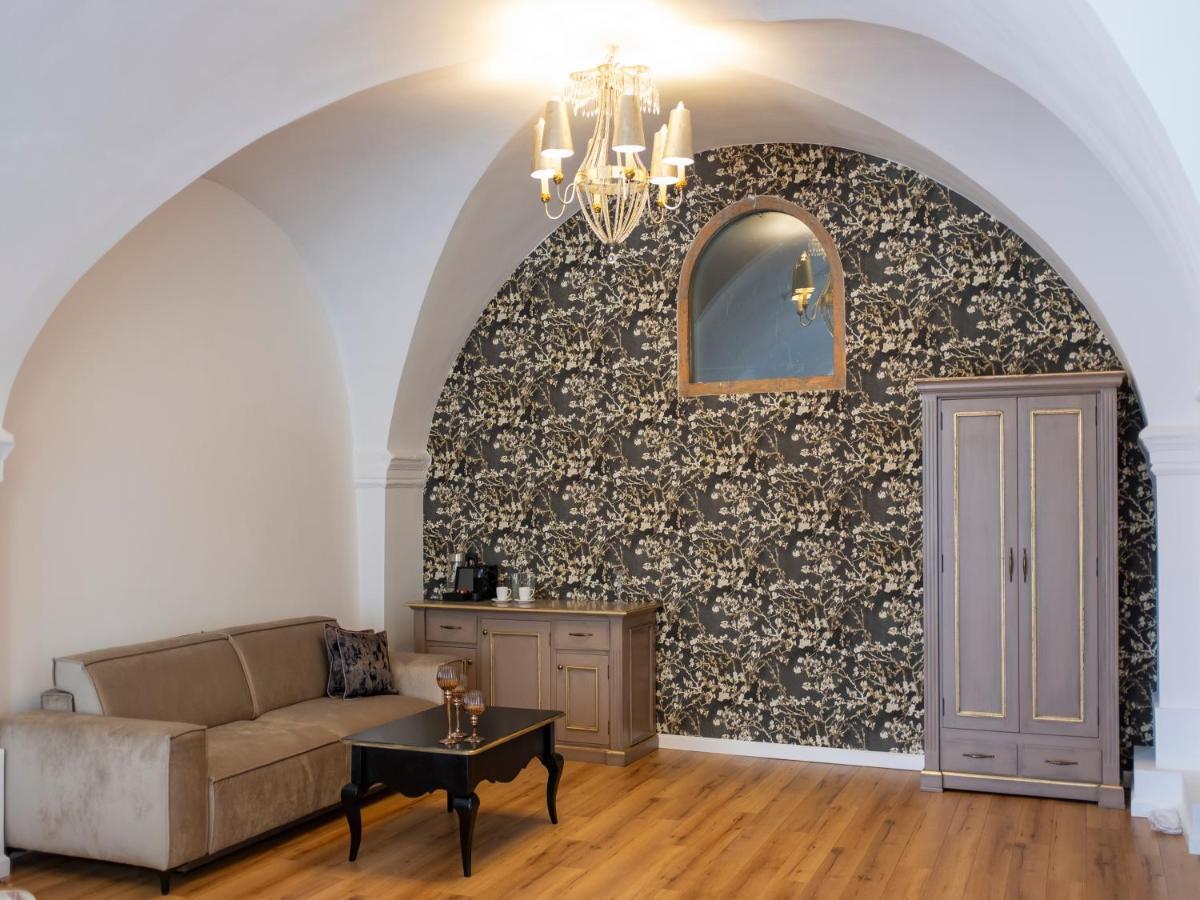 Sia Boutique Aparthotel Sibiu Exterior photo